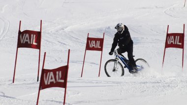 Teva ikili slalom Bisiklet