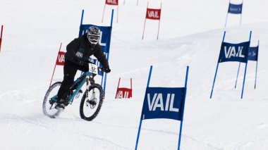 Teva ikili slalom Bisiklet