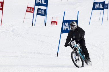 Teva ikili slalom Bisiklet