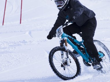 Teva ikili slalom Bisiklet