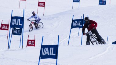 Teva ikili slalom Bisiklet