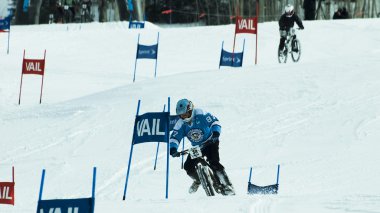 Teva ikili slalom Bisiklet