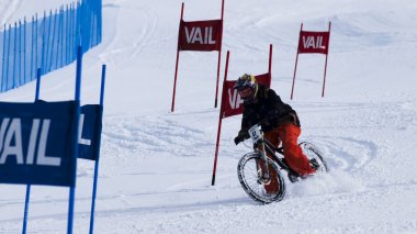 Teva ikili slalom Bisiklet