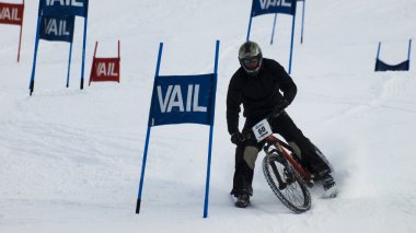 Teva ikili slalom Bisiklet