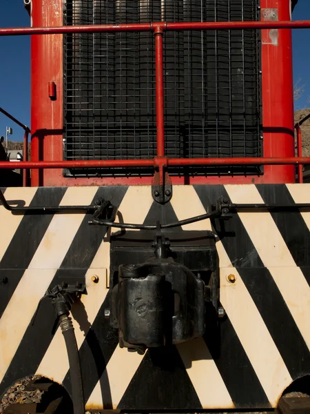 Красный локомотив — стоковое фото