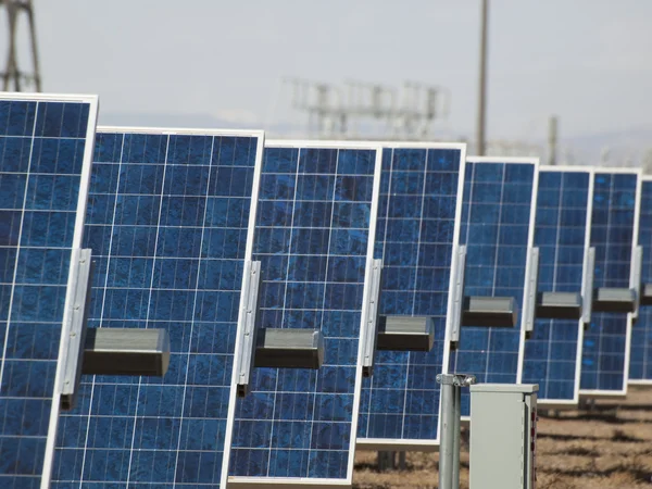 Solární panely, elektrárny — Stock fotografie