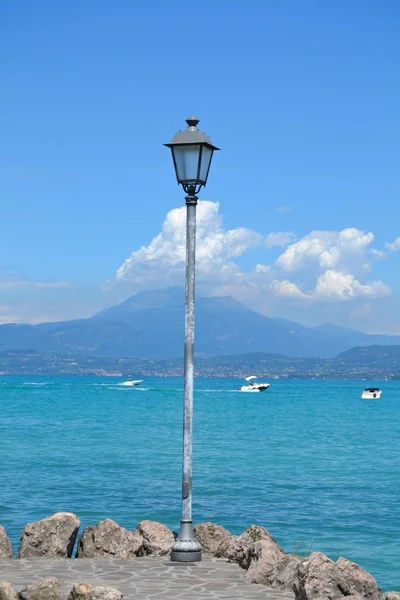 stock image Streetlight on Lake Garda