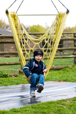 Çocuk bir hamak