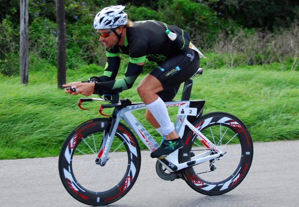 Ironman triathlet cykling — Stockfoto