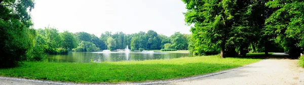 Panoramic view of the road in the park — Stock Photo, Image
