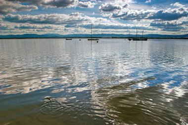 tipik Lehçe lakescape Güney