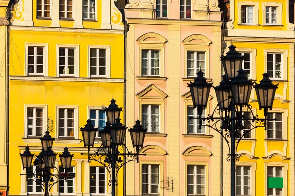 Markt vierkante huurhuisjes in wroclaw, Polen — Stockfoto
