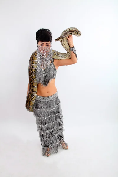 Danseuse du ventre avec serpent — Photo