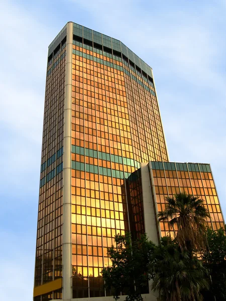 Wysoki budynek — Zdjęcie stockowe