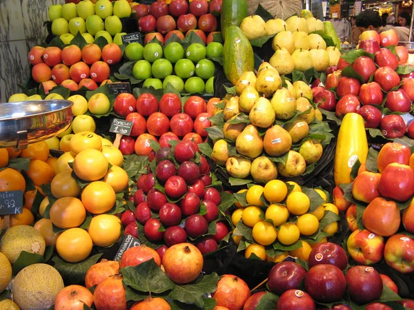 Trh s ovocem — Stock fotografie