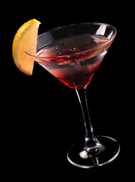 Martini rojo en el hielo —  Fotos de Stock