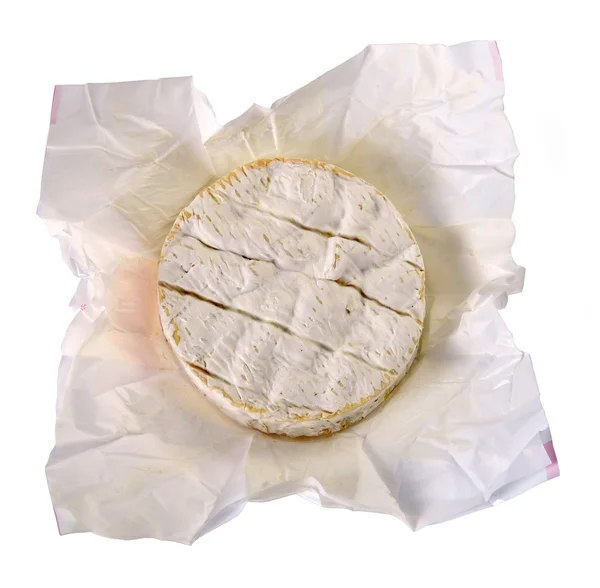 Camembert em uma caixa de papel — Fotografia de Stock