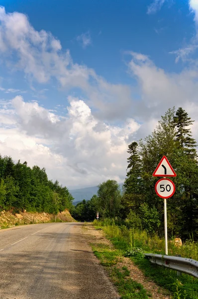 Linie in den Bergen — Stockfoto