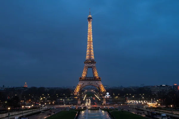 Eiffelova věž v noci Royalty Free Stock Fotografie