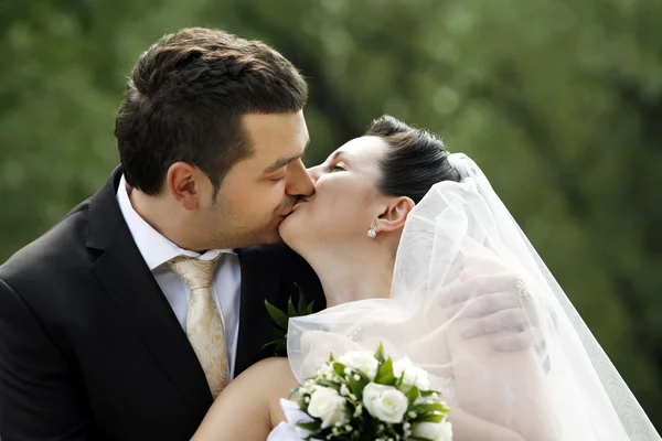 Casal recém-casado — Fotografia de Stock