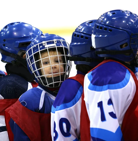 Young hockey player — Stock Photo, Image
