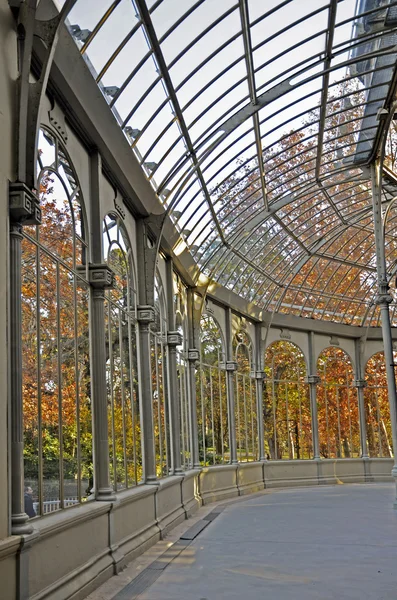 Indoor Palacio de Cristal in Parque del Retiro, Madrid, Španělsko — Stock fotografie