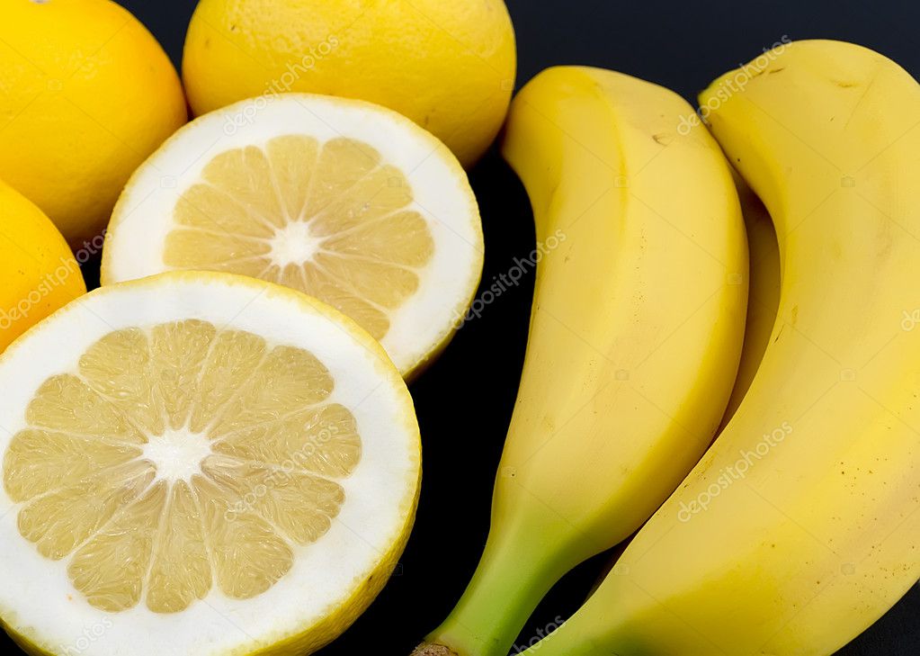 Bananas and grapefruits — Stock Photo © AlKan32 8222003