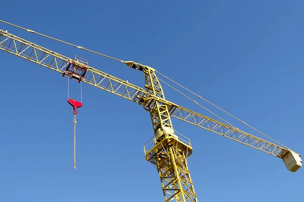 Chain and crane — Stock Photo, Image