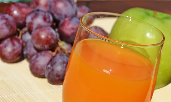 stock image Juice and fruits