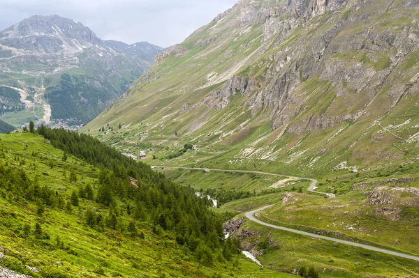 Col de l 'Iseran (Французские Альпы), летом — стоковое фото