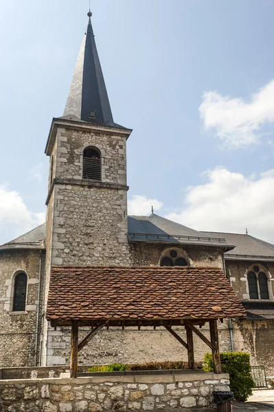 Les Échelles (savoie, Frankrike), kyrka — Stockfoto