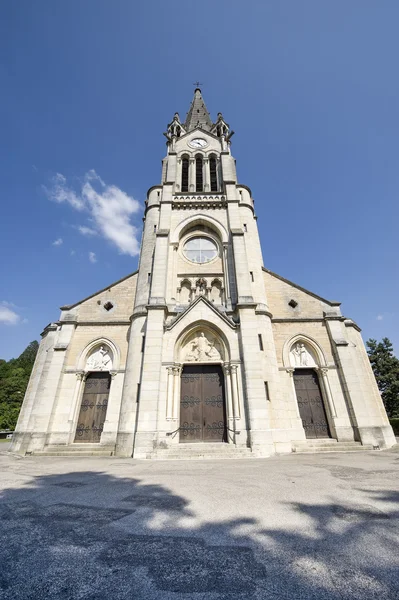 La-tour-du-pin - kyrkan — Stockfoto