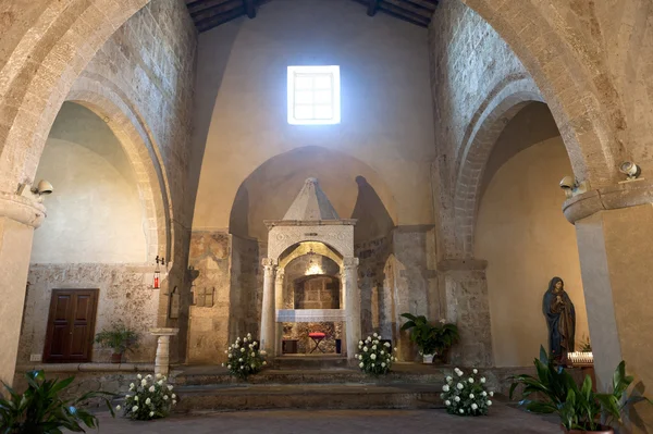 Sovana (Tuscany), church interior — Stock Photo, Image