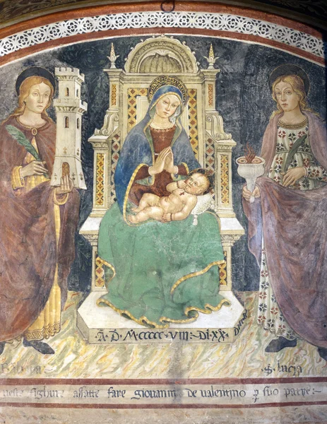 Sovana (Toskania), wnętrze kościoła — Zdjęcie stockowe
