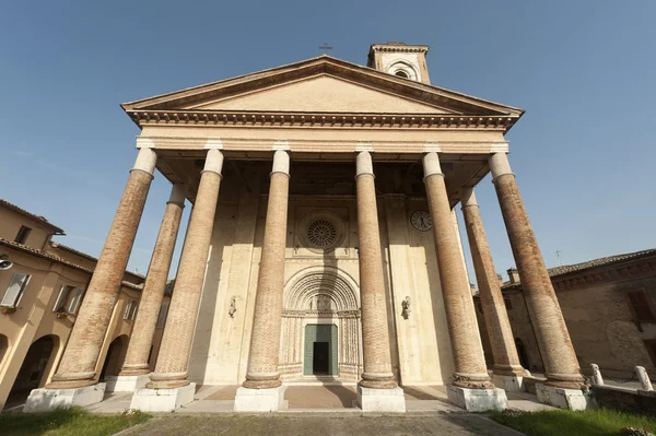 卡梅里诺，教会的 san venanzio — 图库照片