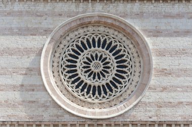 Assisi, gül pencere