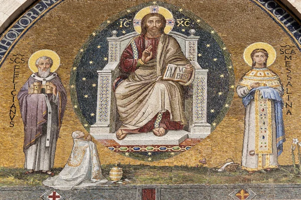 Duomo av Foligno, mosaikk – stockfoto