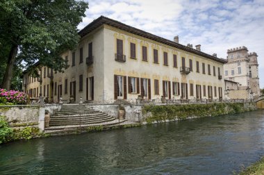 Villa gaia naviglio grande üzerinde