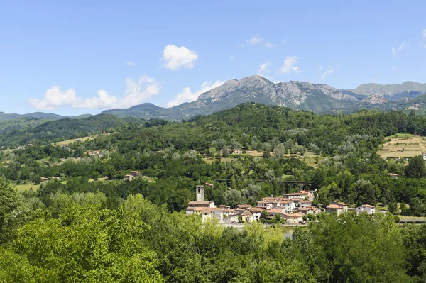 Piccolo paese in Garfagnana (Toscana) ) — Foto Stock