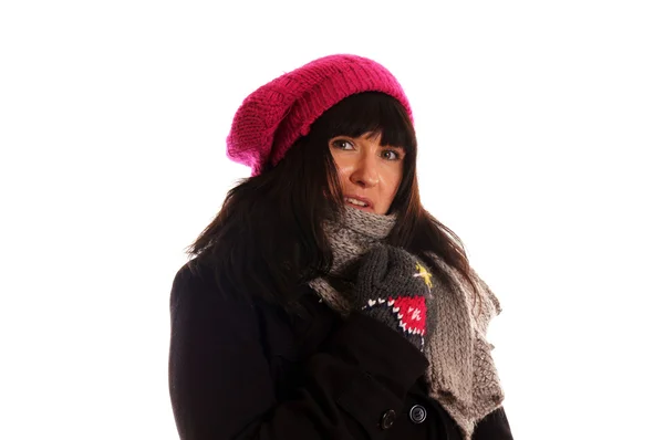Kışın giyinmiş genç bir kadının portresi. — Stok fotoğraf