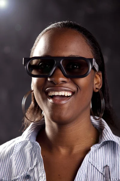 South African woman watching 3D movie — Stock Photo, Image