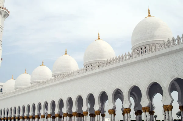 Mešita šejka Zayeda v abu dhabi, Spojené arabské emiráty — Stock fotografie
