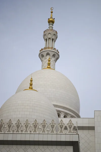 アブダビ、アラブ首長国連邦でのシェイク ・ ザーイド ・ モスク — ストック写真