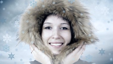 Kış şapka mutluluk genç kadın portresi