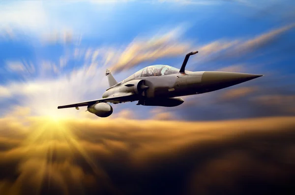 Plan aéreo militar a la velocidad — Foto de Stock