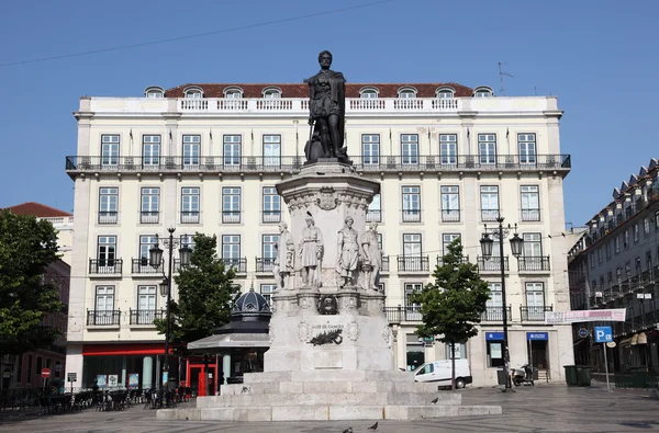 Luis de Camões square i Lissabon, portugal — Stockfoto