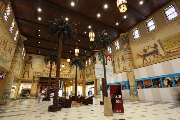 Wnętrze centrum handlowe ibn battuta w Dubaju — Zdjęcie stockowe