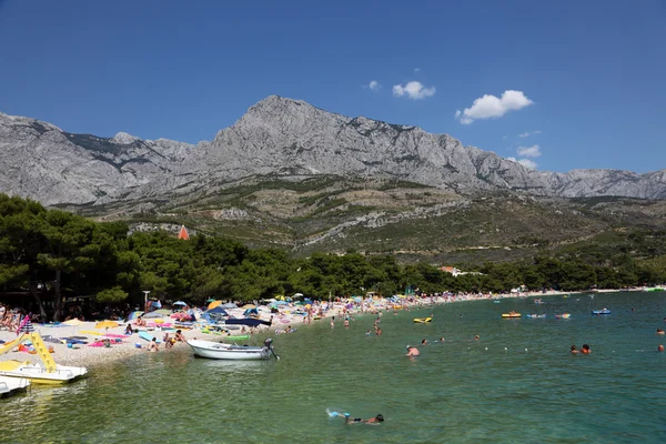 Adriatiska stranden i promajna, Kroatien — Stockfoto