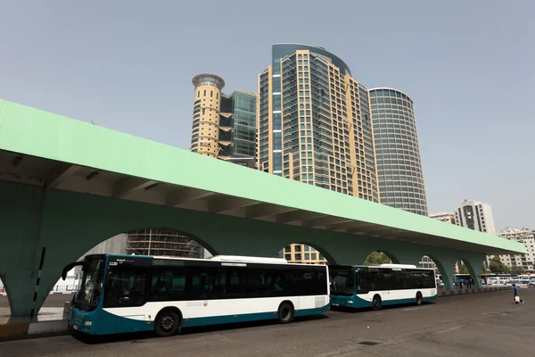 Principal estação rodoviária em Abu Dhabi — Fotografia de Stock