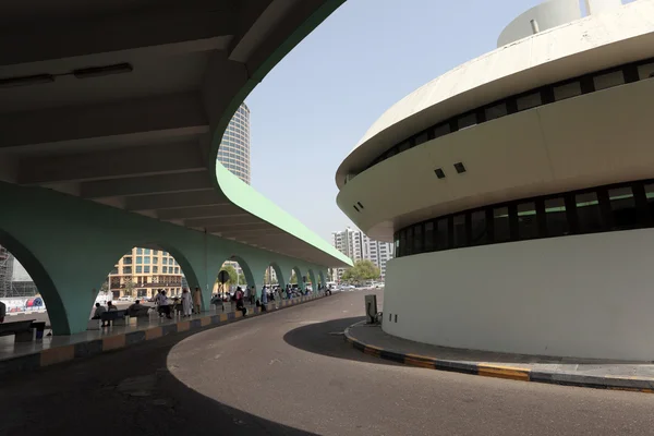 Stazione principale degli autobus ad Abu Dhabi — Foto Stock
